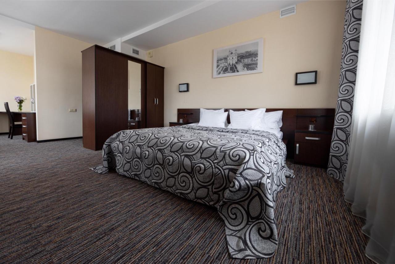 Neman Hotel Grodno Buitenkant foto