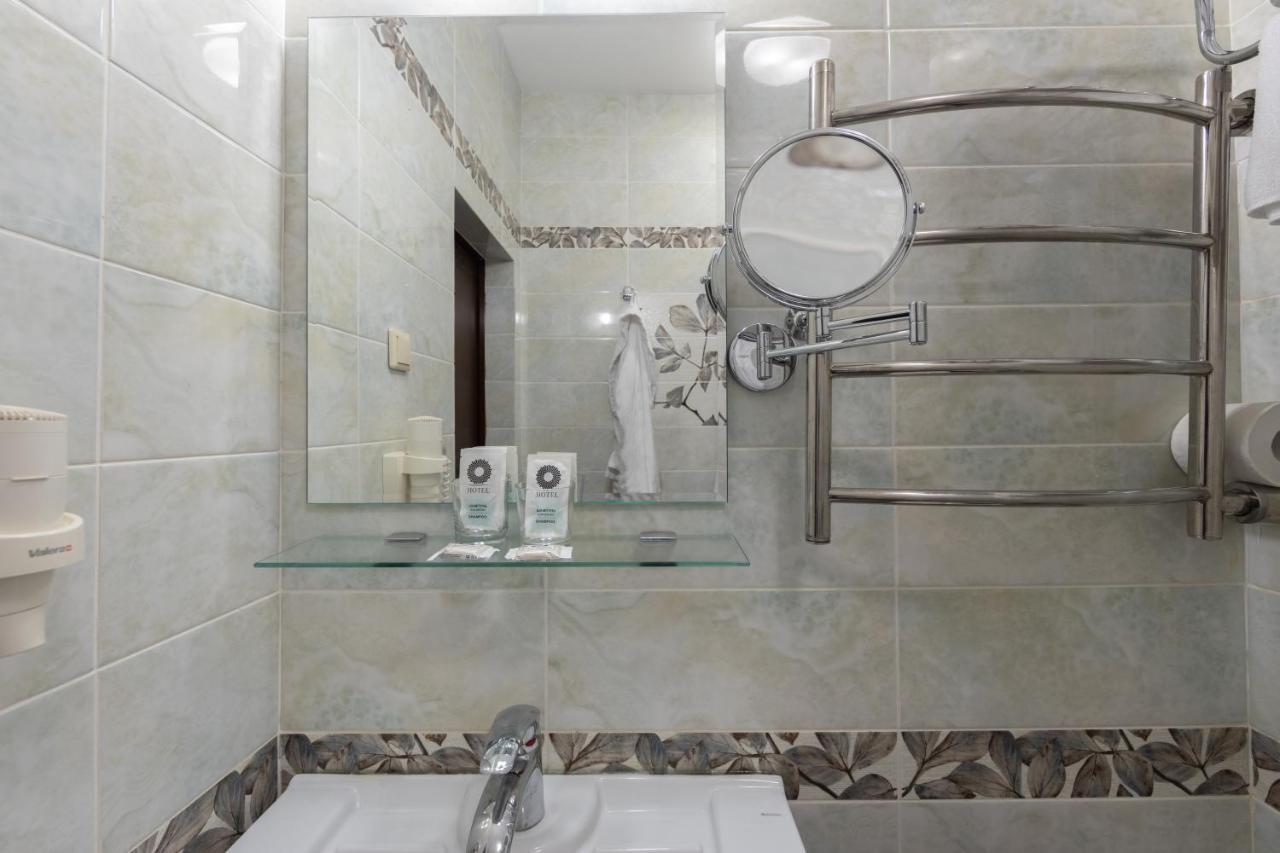 Neman Hotel Grodno Buitenkant foto