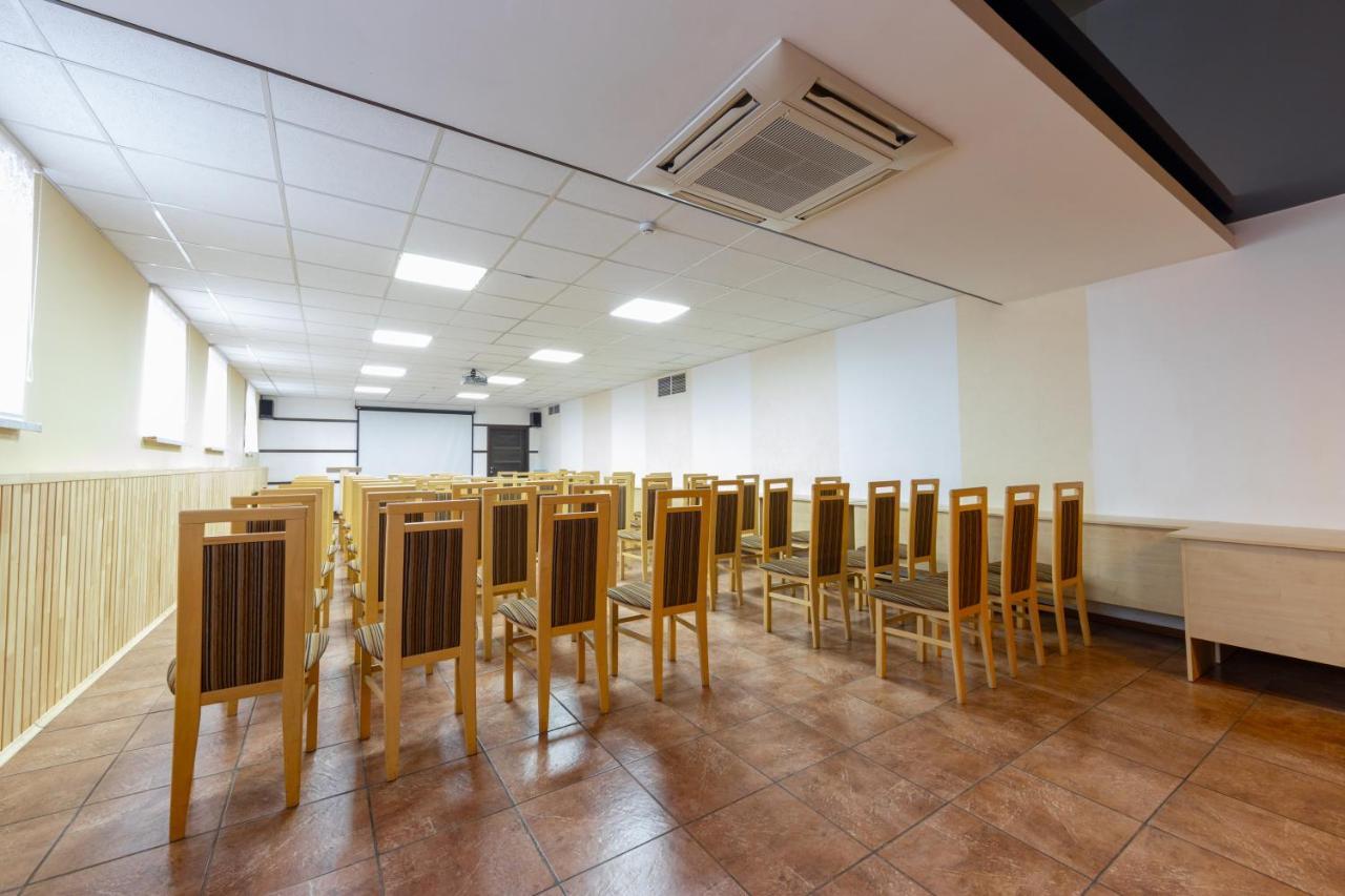 Neman Hotel Grodno Buitenkant foto