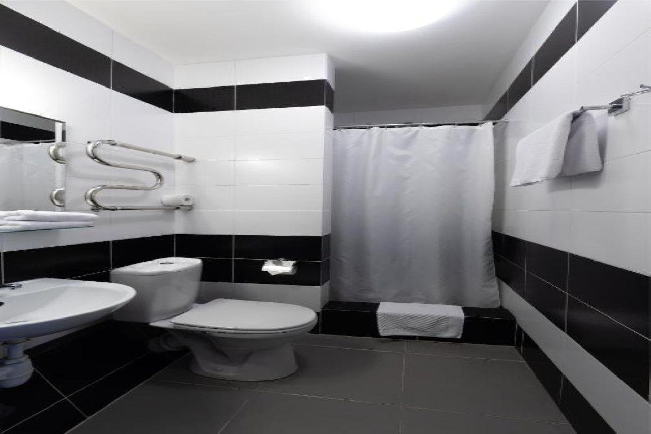 Neman Hotel Grodno Buitenkant foto